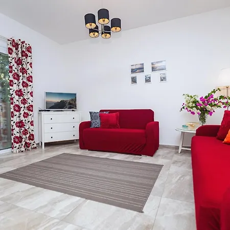 1 Bedroom In Paradise Garden 3 Πάφος